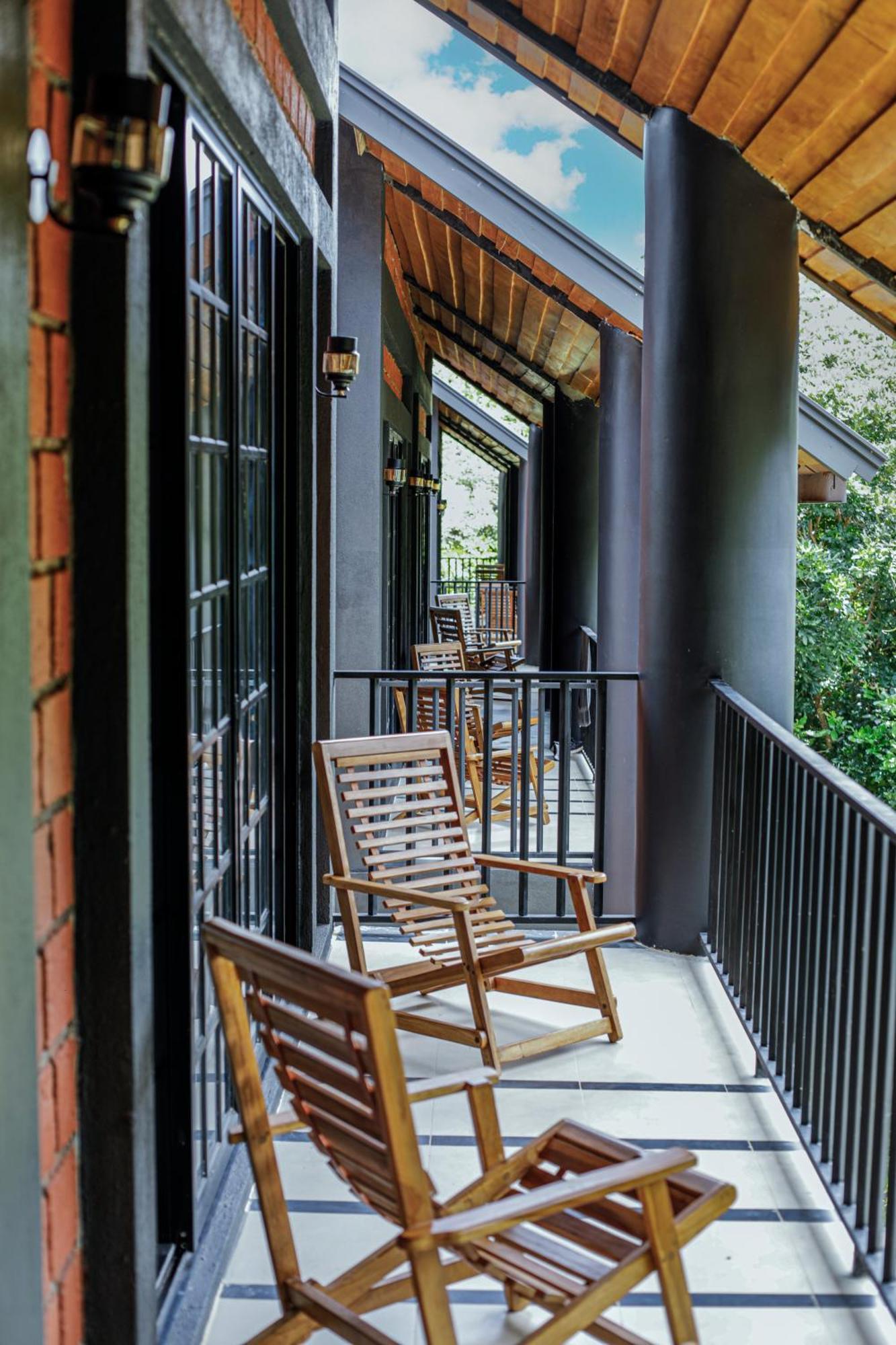 Covanro Sigiriya - Brand New Luxury Hotel Εξωτερικό φωτογραφία